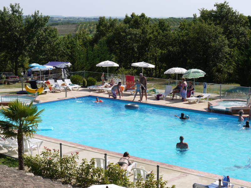 منزل الضيف Devillac  في Camping Fontaine Du Roc المظهر الخارجي الصورة